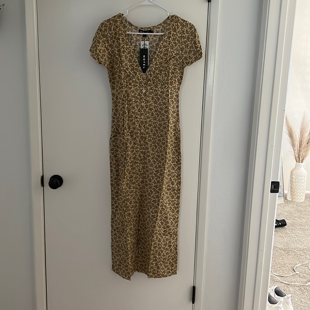 MOTEL Floral Print midi dress